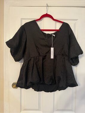 VENUS Black Textured Peplum Blouse